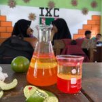 Jeruk Melayang dalam Air : Penerapan Hukum Archimedes